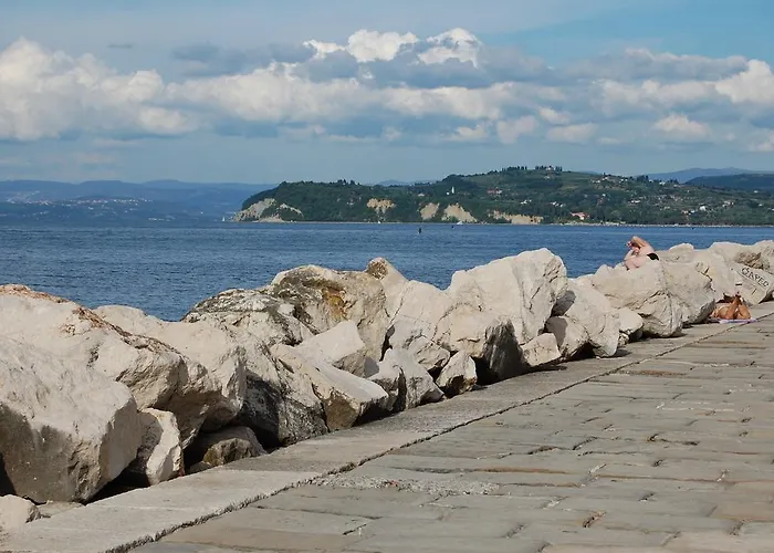 Sebastijan アパート *