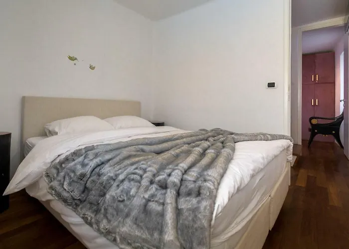 Sebastijan * Πιράν