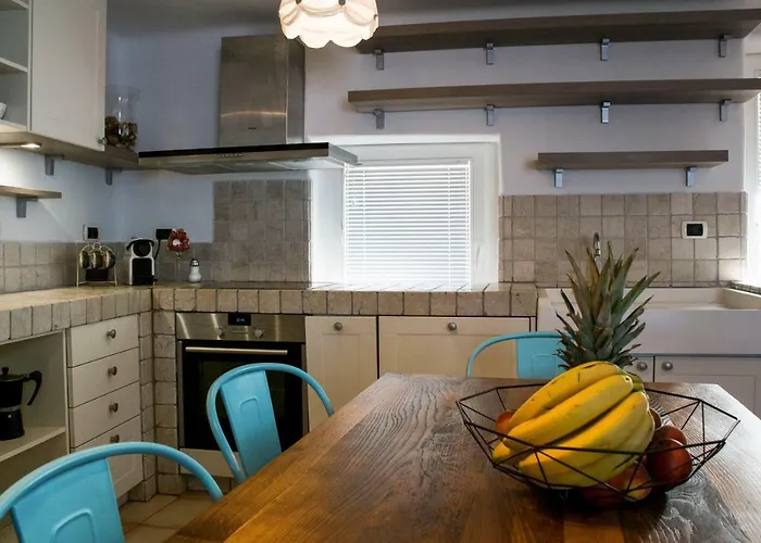 Sebastijan * Πιράν