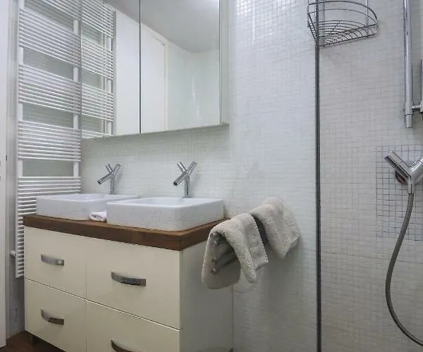 Sebastijan Διαμέρισμα